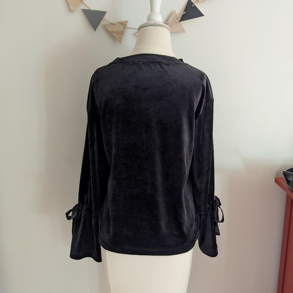 Philosophy Velvet Suede Black Bow Blouse - Picture 2 of 6